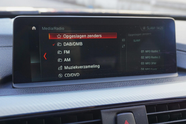 BMW 3 Serie 318i Edition M Sport Shadow Executive/19 Inch/ Carplay/Camera.