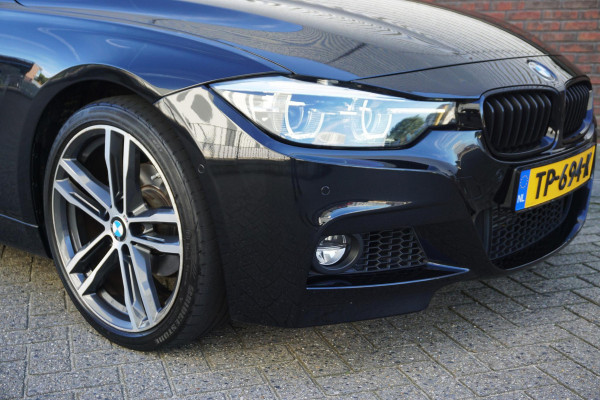 BMW 3 Serie 318i Edition M Sport Shadow Executive/19 Inch/ Carplay/Camera.