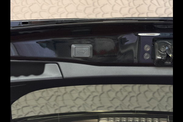 Toyota RAV4 2.5 PLUG-IN HYBRID AWD 306PK 1500KG TREKGEW. HEADUP SPIEGEL.CAM LED ELEK.KLEP STUUR/STOELVERW. V+A PHEV PLUG IN