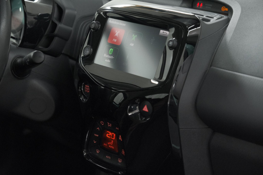 Citroën C1 1.0 VTi Shine | Automaat | Apple Carplay | Climate Control | Keyless Entry