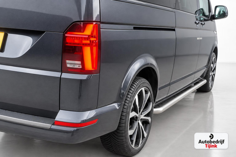 Volkswagen Transporter 2.0 TDI L2H1 150PK DSG DC Bulli | ACC | 2x Schuifdeur | LED | Virtual | Trekhaak | Sluithulp | Camera | App-connect | LMV |