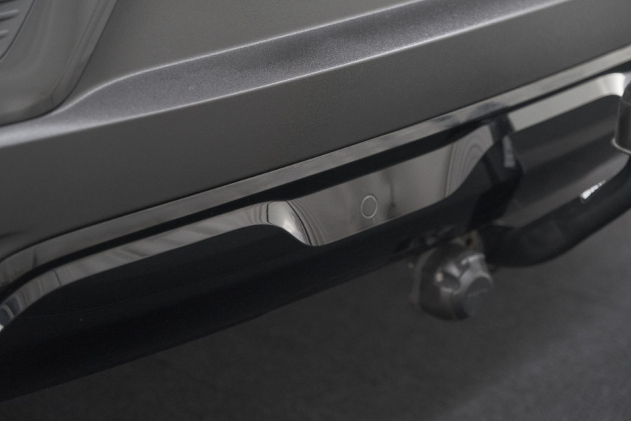 Renault Captur 1.6 E-Tech hybrid 145 SL Rive Gauche | Trekhaak | Camera | Apple Carplay | 9.3 Inch Grootscherm