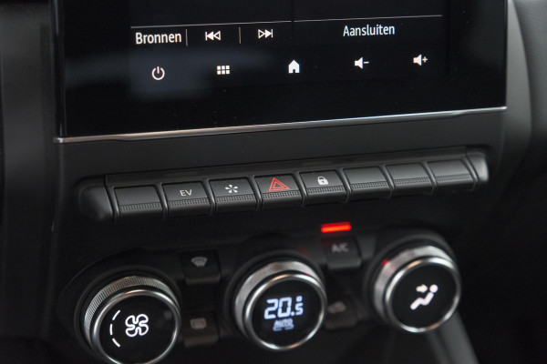 Renault Captur 1.6 E-Tech hybrid 145 SL Rive Gauche | Trekhaak | Camera | Apple Carplay | 9.3 Inch Grootscherm