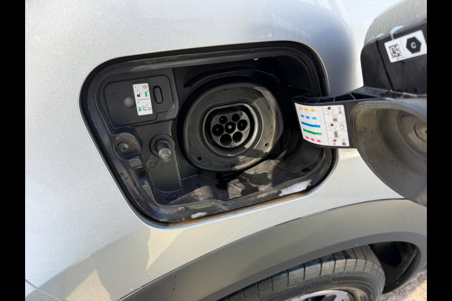 Renault Captur 1.6 E-Tech Plug-in Hybrid 160 Edition One Groot Navi / Camera / Stoel verwarming / Clima / LM velgen