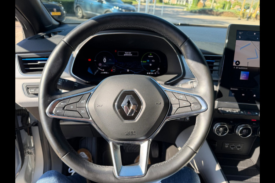 Renault Captur 1.6 E-Tech Plug-in Hybrid 160 Edition One Groot Navi / Camera / Stoel verwarming / Clima / LM velgen