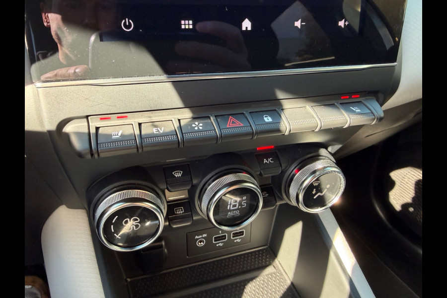 Renault Captur 1.6 E-Tech Plug-in Hybrid 160 Edition One Groot Navi / Camera / Stoel verwarming / Clima / LM velgen