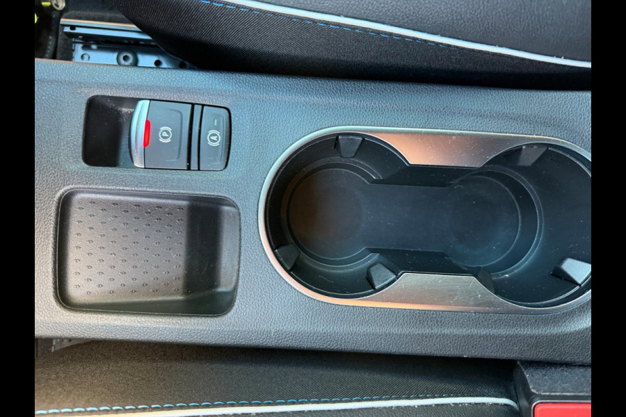 Renault Captur 1.6 E-Tech Plug-in Hybrid 160 Edition One Groot Navi / Camera / Stoel verwarming / Clima / LM velgen