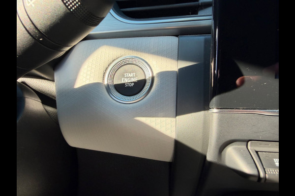 Renault Captur 1.6 E-Tech Plug-in Hybrid 160 Edition One Groot Navi / Camera / Stoel verwarming / Clima / LM velgen