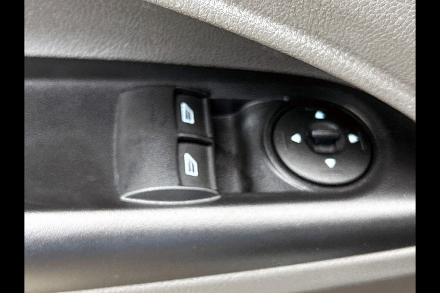Ford Transit Connect 1.5 EcoBlue Automaat L2 Trend Navigatie Airco Parkeersensoren Cruise Control 3Zits Camera DAB+