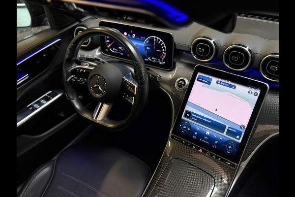 Mercedes-Benz C-Klasse 300 e AMG LINE |PANO|FABRIEKSGARANTIE|SFEERVERLICHTING|GLASCOATING|CARPLAY|DEALER ONDERHOUDEN|19INCH|313PK|