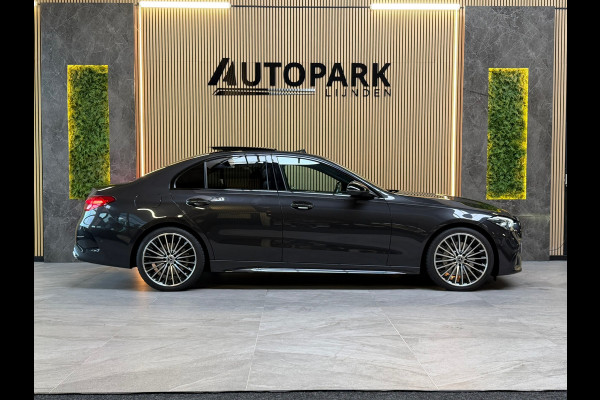 Mercedes-Benz C-Klasse 300 e AMG LINE |PANO|FABRIEKSGARANTIE|SFEERVERLICHTING|GLASCOATING|CARPLAY|DEALER ONDERHOUDEN|19INCH|313PK|