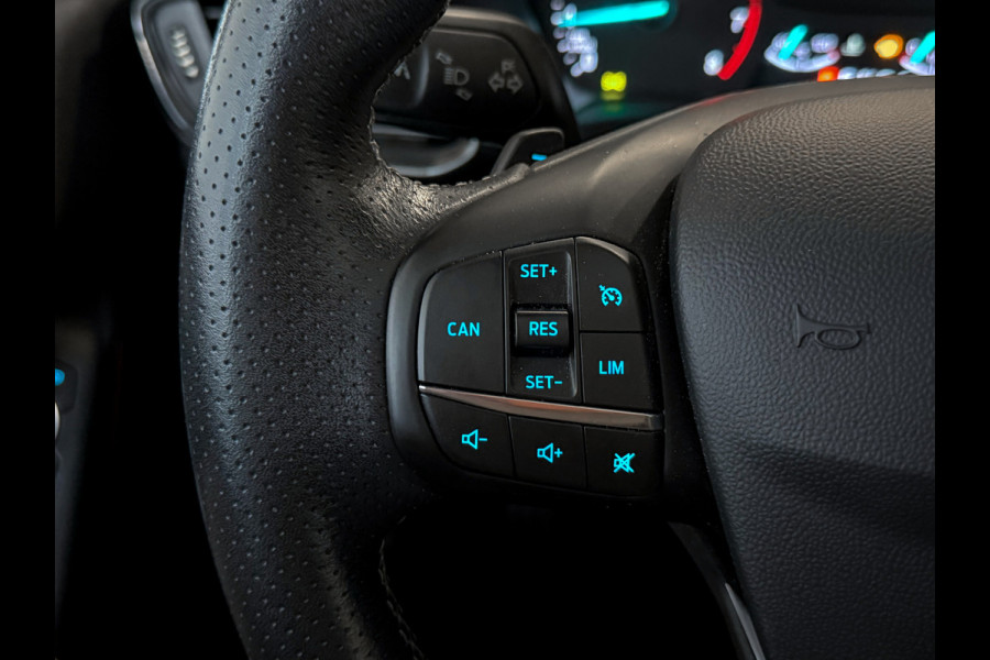 Ford Fiesta 1.0 EcoBoost ST-Line |Panorama|Carplay|Camera|Full Option