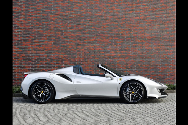 Ferrari 488 3.9 Pista Spider HELE | Atelier - Garantie