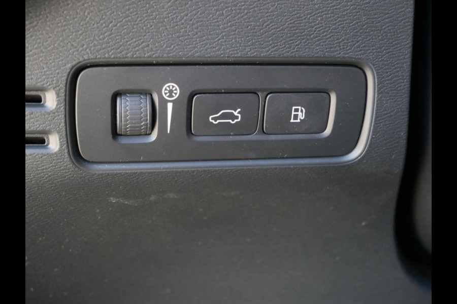 Volvo XC40 1.5 T5 Recharge Business Pro