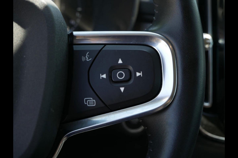 Volvo XC40 1.5 T5 Recharge Business Pro