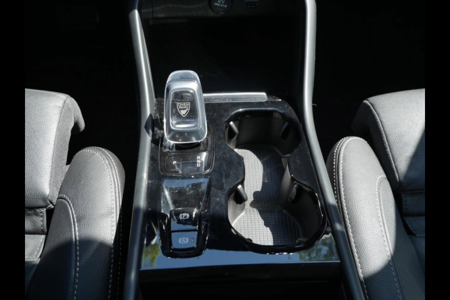 Volvo XC40 1.5 T5 Recharge Business Pro