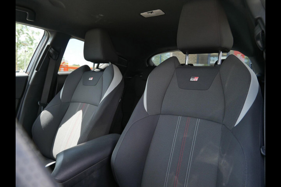 Toyota C-HR 1.8 Hybrid Business GR-Sport Two-Tone | Camera | CarPlay | 19"inch |