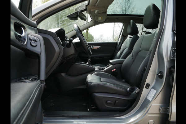 Nissan QASHQAI 1.2 DIG-T 115pk N-Connecta | Panoramadak | 18"inch | Camera |