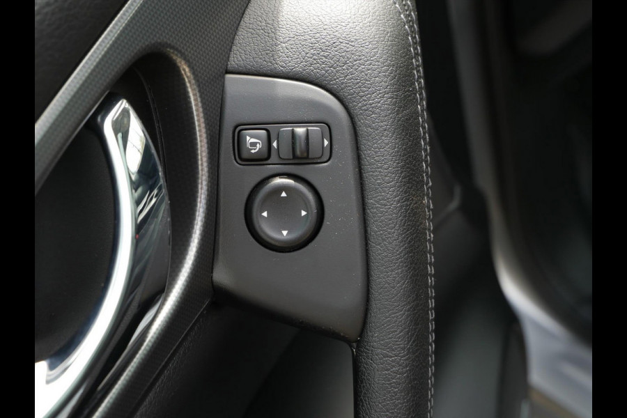 Nissan QASHQAI 1.2 DIG-T 115pk N-Connecta | Panoramadak | 18"inch | Camera |