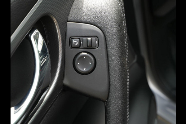 Nissan QASHQAI 1.2 DIG-T 115pk N-Connecta | Panoramadak | 18"inch | Camera |