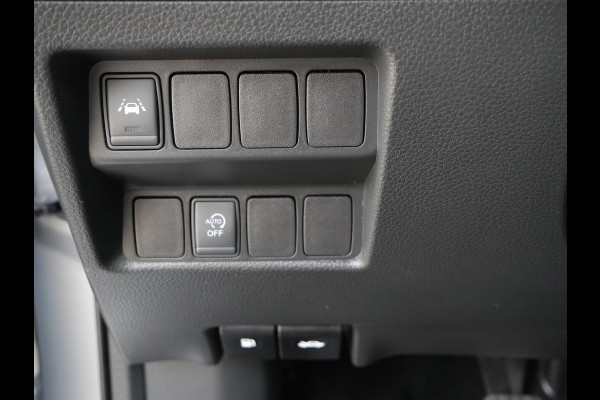 Nissan QASHQAI 1.2 DIG-T 115pk N-Connecta | Panoramadak | 18"inch | Camera |