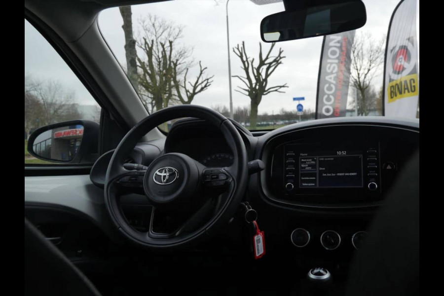 Toyota Aygo X 1.0 VVT-i MT Play