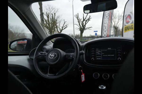 Toyota Aygo X 1.0 VVT-i MT Play