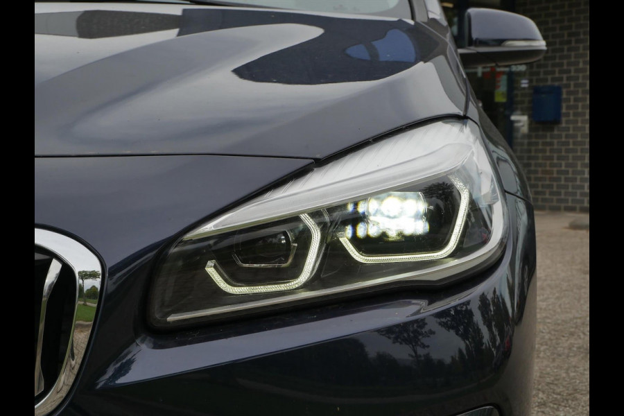 BMW 2 Serie Active Tourer 218ia Automaat High Executive Luxury Edition | Panoramadak | HiFi | Camera |