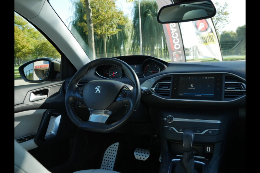 Peugeot 308 SW 1.2 PureTech Blue Lease Premium