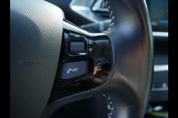 Peugeot 308 SW 1.2 PureTech Blue Lease Premium