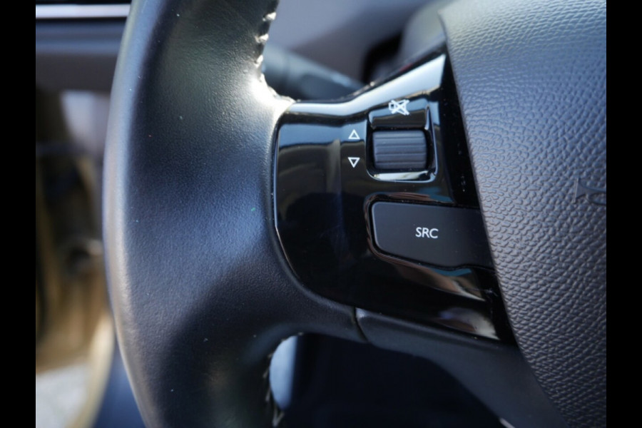 Peugeot 308 SW 1.2 PureTech Blue Lease Premium