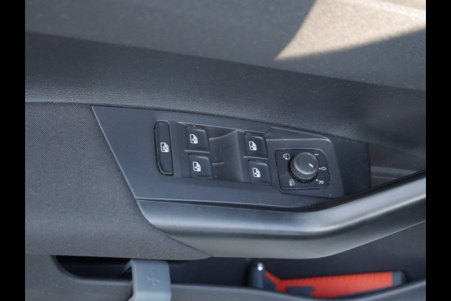 Volkswagen Polo 1.0 TSI Life Business