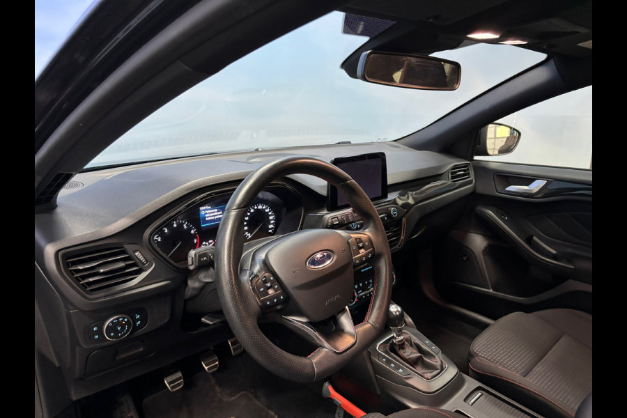 Ford FOCUS Wagon 1.0 EcoBoost ST Line Business Clima | Cruise | Navi | Camera | Trekhaak
