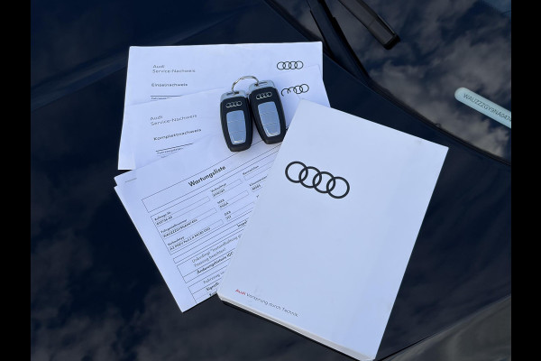Audi A3 Sportback 45 TFSI e S edition Competition | Matrix LED |  18 inch | B&O Audio | Camera | Adaptive cruise control | Elektrisch verstelbare stoel(en) met geheugen | Head up Display | Keyless entry