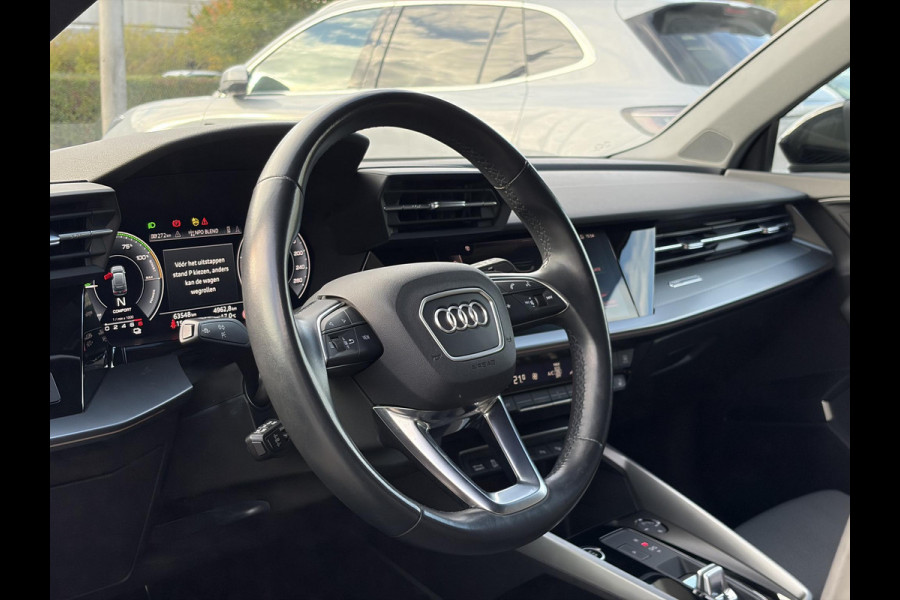 Audi A3 Sportback 45 TFSI e S edition Competition | Matrix LED |  18 inch | B&O Audio | Camera | Adaptive cruise control | Elektrisch verstelbare stoel(en) met geheugen | Head up Display | Keyless entry
