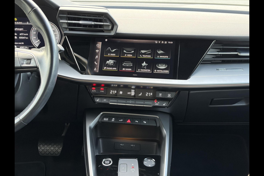 Audi A3 Sportback 45 TFSI e S edition Competition | Matrix LED |  18 inch | B&O Audio | Camera | Adaptive cruise control | Elektrisch verstelbare stoel(en) met geheugen | Head up Display | Keyless entry