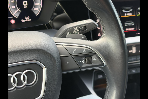 Audi A3 Sportback 45 TFSI e S edition Competition | Matrix LED |  18 inch | B&O Audio | Camera | Adaptive cruise control | Elektrisch verstelbare stoel(en) met geheugen | Head up Display | Keyless entry