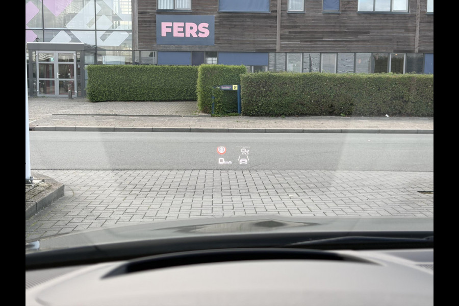 Audi A3 Sportback 45 TFSI e S edition Competition | Matrix LED |  18 inch | B&O Audio | Camera | Adaptive cruise control | Elektrisch verstelbare stoel(en) met geheugen | Head up Display | Keyless entry