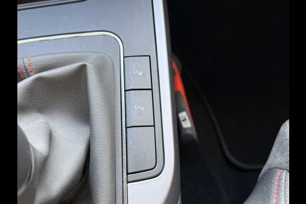 Seat Arona 1.0 TSI FR Business Intense Plus | Camera | Apple Carplay