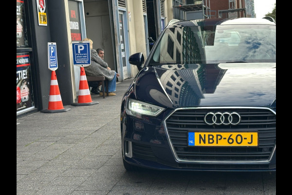 Audi A3 Sportback 35 TFSI CoD Design Automaat Navi Carplay
