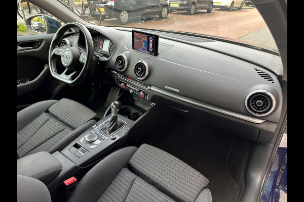 Audi A3 Sportback 35 TFSI CoD Design Automaat Navi Carplay