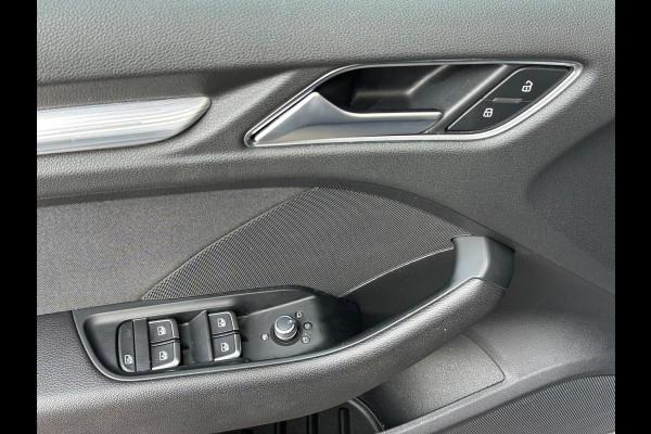Audi A3 Sportback 35 TFSI CoD Design Automaat Navi Carplay