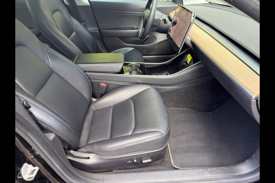 Tesla Model 3 Dual Long Range AWD 75 kWh 84,3 SOH l Pano l Leder l Camera l