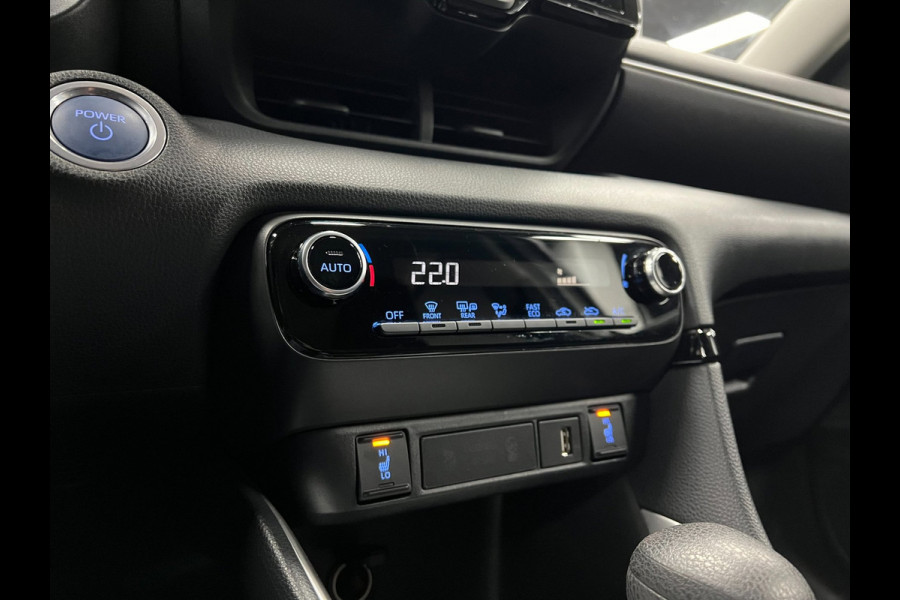 Toyota Yaris 1.5 Hybrid Dynamic| Parkeersen | Cam | Cruise |