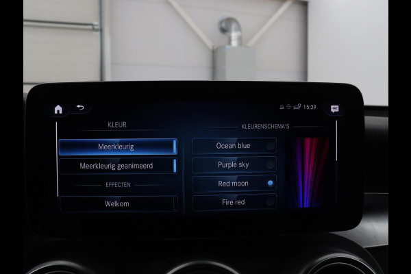Mercedes-Benz GLC 300e 4MATIC Premium Plus | SOH 94,4% | Half leder | Cruise control | Stoelverwarming | Trekhaak | Camera | Park assist | Carplay | Sfeerverlichting | Climate control