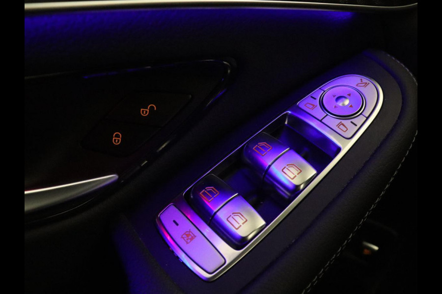 Mercedes-Benz GLC 300e 4MATIC Premium Plus | SOH 94,4% | Half leder | Cruise control | Stoelverwarming | Trekhaak | Camera | Park assist | Carplay | Sfeerverlichting | Climate control