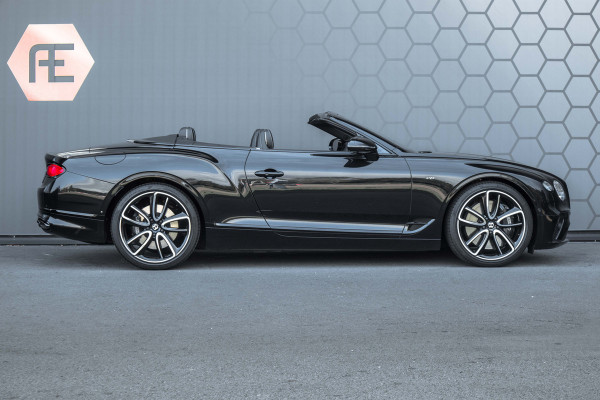 Bentley Continental GTC 4.0 V8 MULLINER | NAIM AUDIO | DIAMOND QUILTING SPEC. | TOURING+CITY SPEC. | ROTATING DISPLAY | CARBON INTERIOR | HEAD-UP | BLAC WINDSCHERM | ZWART DAK | DYNAMIC RIDE | CHROME PINSTRIPE INTERIOR | EMBLEMEN IN HOOFDSTEUNEN | ETC.