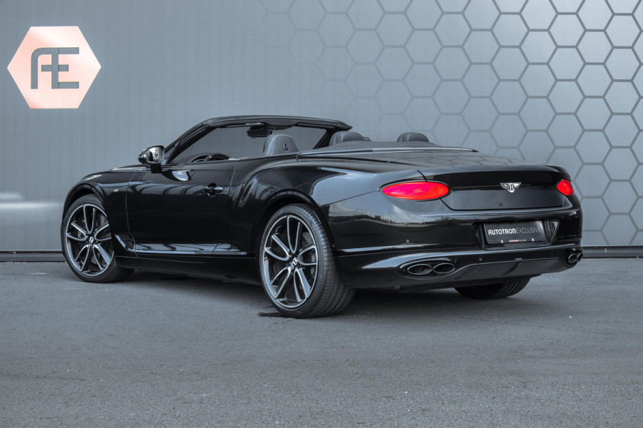 Bentley Continental GTC 4.0 V8 MULLINER | NAIM AUDIO | DIAMOND QUILTING SPEC. | TOURING+CITY SPEC. | ROTATING DISPLAY | CARBON INTERIOR | HEAD-UP | BLAC WINDSCHERM | ZWART DAK | DYNAMIC RIDE | CHROME PINSTRIPE INTERIOR | EMBLEMEN IN HOOFDSTEUNEN | ETC.