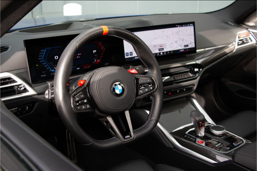 BMW M4 xDrive Competition 531PK | ACC | M Performance Aero Parts |360 Cam | HUD | Harman Kardon | Pano | Stoel Ventilatie + Verwarming  M Drive Professional | LCI | LED | Stuurverwarming | Frozen Portimao Blau metallic | Nieuwprijs €171.214,- | Shadow Line | Fabrieksgarantie.