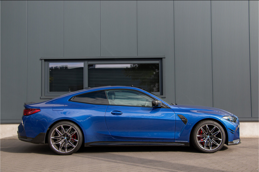 BMW M4 xDrive Competition 531PK | ACC | M Performance Aero Parts |360 Cam | HUD | Harman Kardon | Pano | Stoel Ventilatie + Verwarming  M Drive Professional | LCI | LED | Stuurverwarming | Frozen Portimao Blau metallic | Nieuwprijs €171.214,- | Shadow Line | Fabrieksgarantie.
